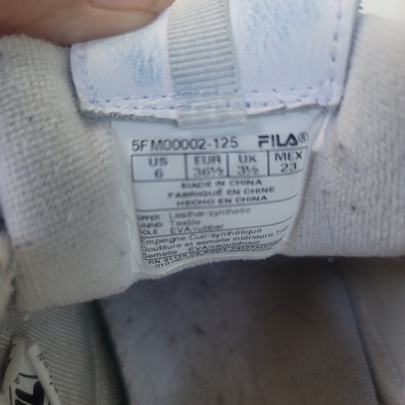 Fila Disruptor II Premium Sneakers White S6 - Picture 6 of 7